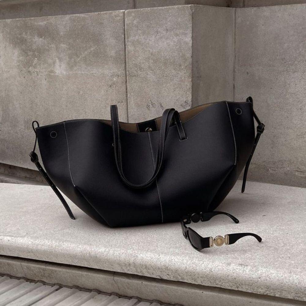Elora Grand Tote