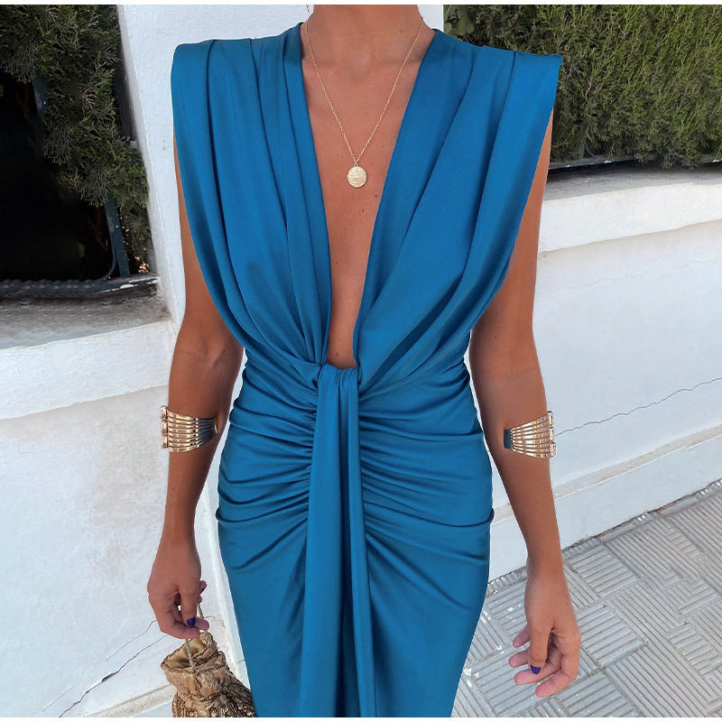 Isabelle – Party Dress with Deep Neckline