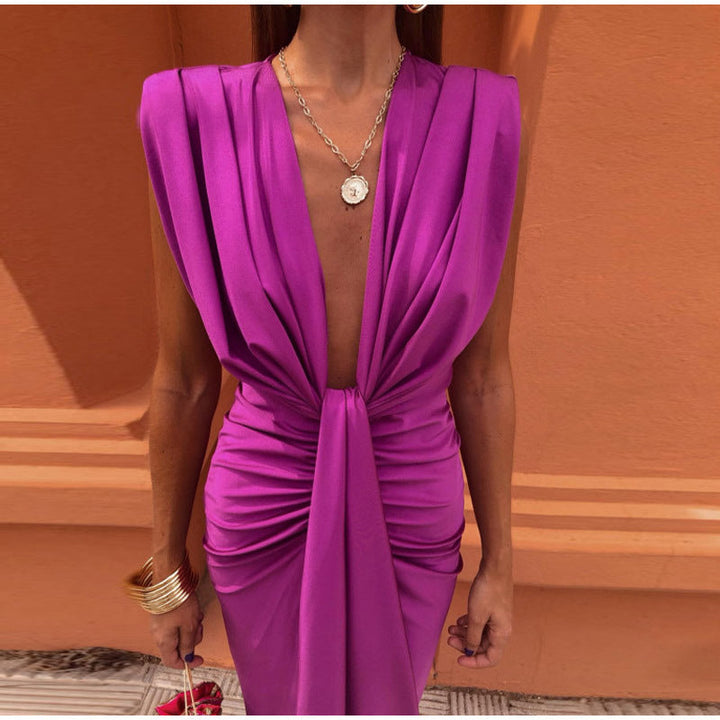 Isabelle – Party Dress with Deep Neckline