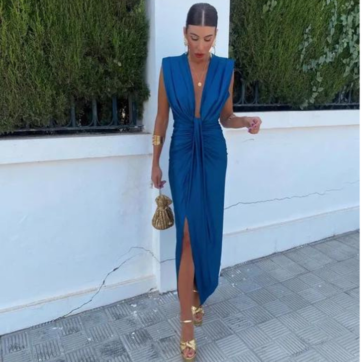 Isabelle – Party Dress with Deep Neckline