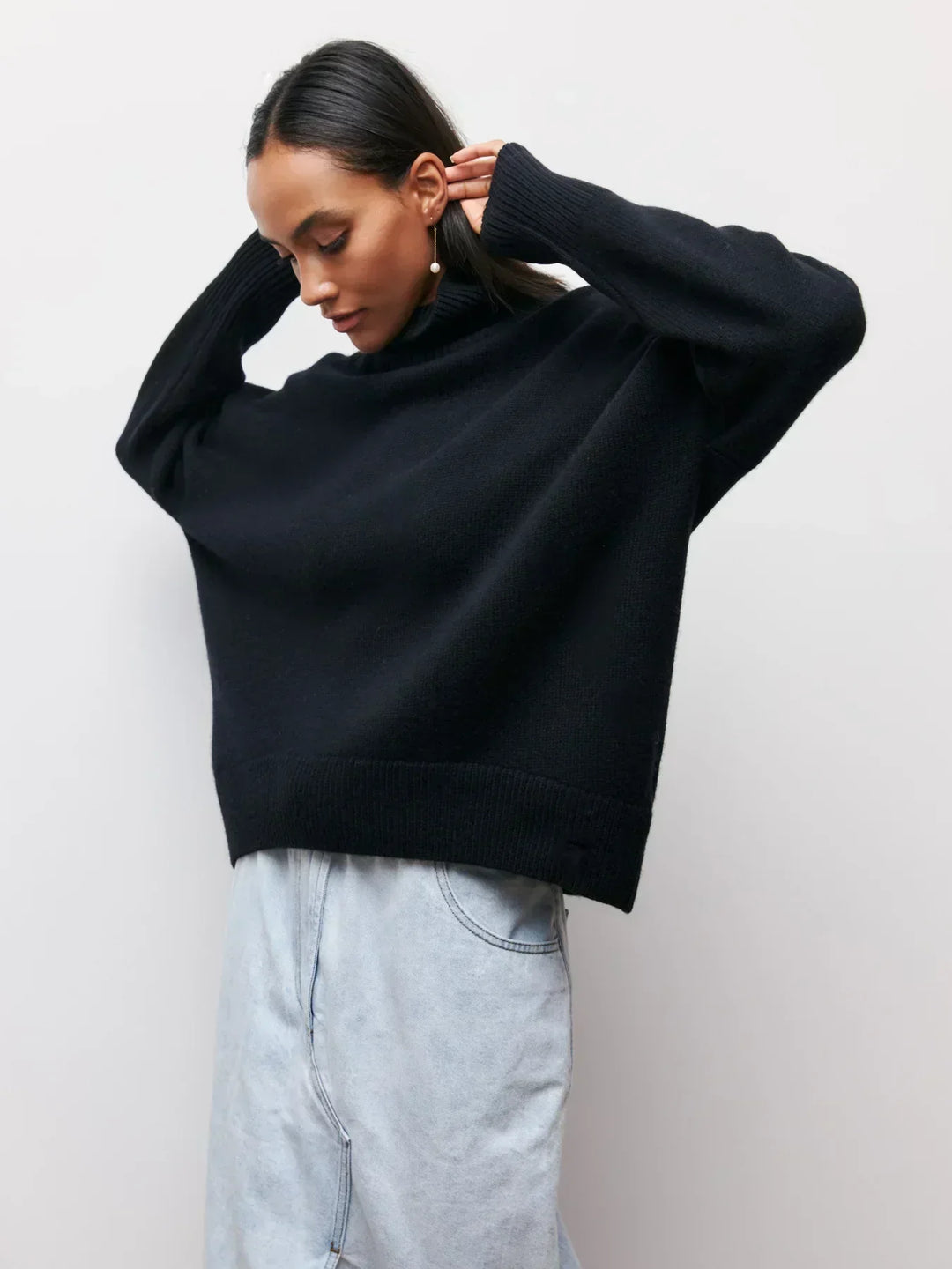 Velora™ - Sweater with turtle neck