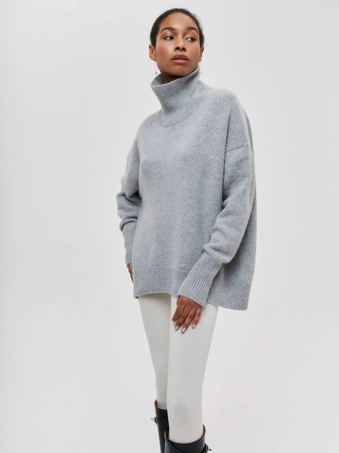 Velora™ - Sweater with turtle neck